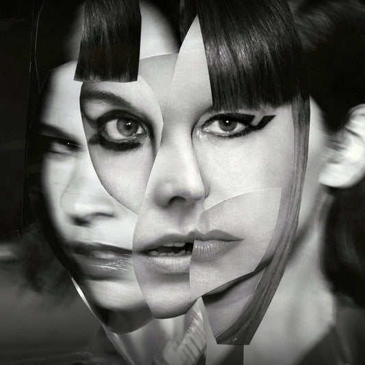 SLEATER-KINNEY - THE CENTER WONT HOLD