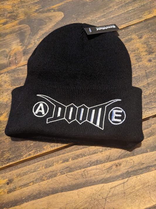 Bonnet à revers Doom Logo